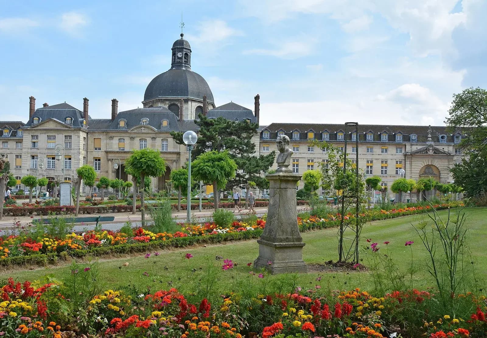 Hôpital de la Pitié-Salpêtrière (AP-HP), à Paris (13e arrondissement)